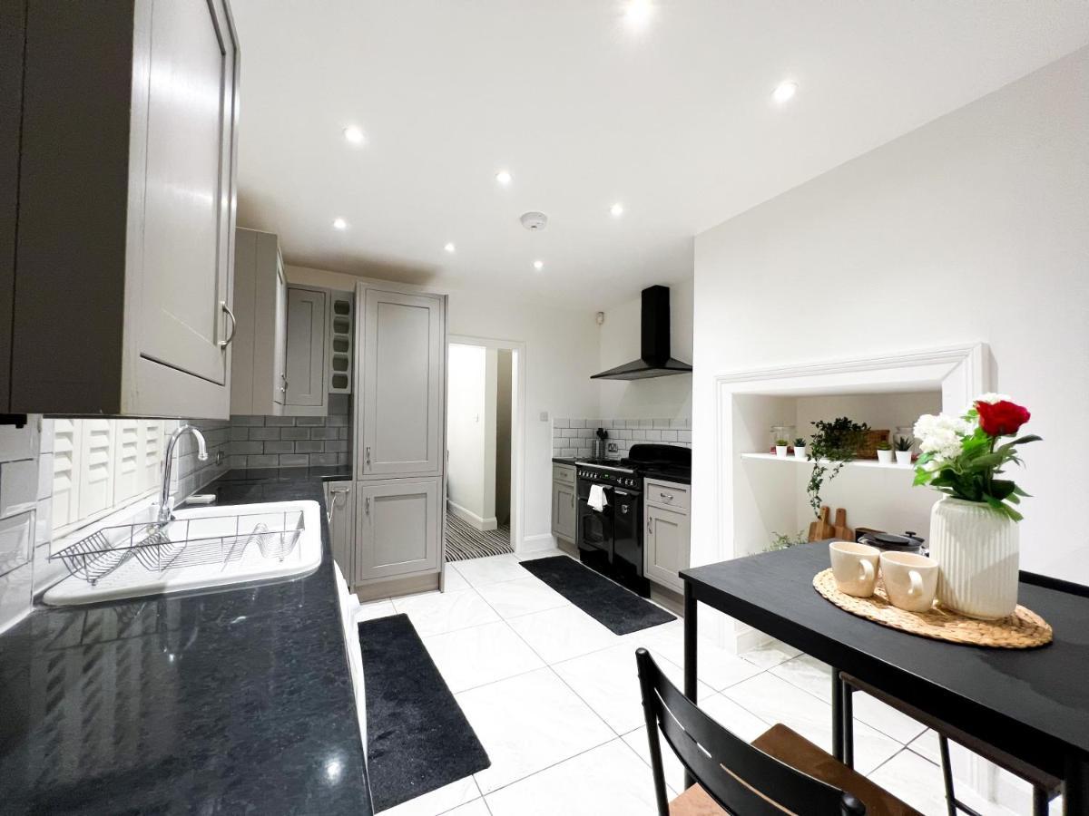 Stylish 3 Bed Flat With Garden Apartment London Bagian luar foto
